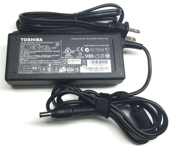 G71C0009S414-06 Toshiba AC Adapter charger 90w 19v