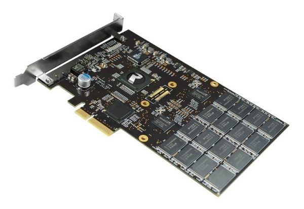 118033217 EMC 700GB PCI-Express Gen2 x8 12V 25nm MLC NAND Flash Workload Accelerator HHHL Solid State Drive