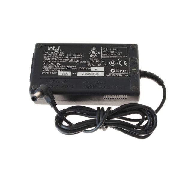 684079-002 Intel 100-250V 0.5A Output 5V 1.5A AC Adapter