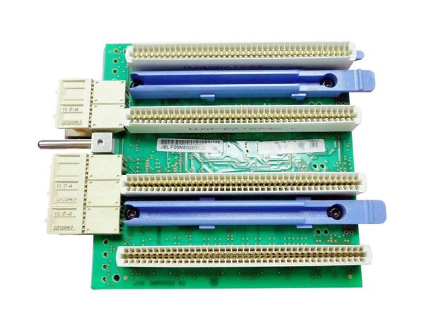 97P6371 IBM Ultra-320 SCSI Disk Drive Backplane