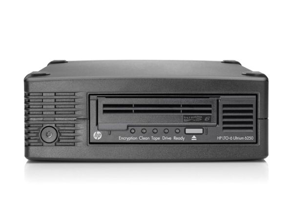 C9262 Dell PowerVault 114T 2U Rackmount Chassis with 1 LTO-2 200 / 400GB Tape Drive