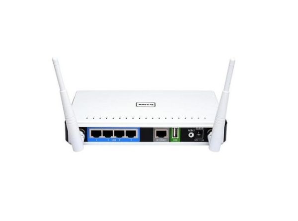 D-Link 4-Port 2.4/5GHz Gigabit Ethernet 802.11a/b/g/n Wireless Router