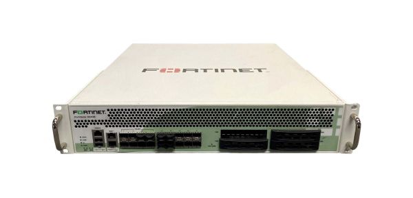 FG-3040B-DC-BDL-900-24 Fortinet FortiGate 3040B 10 x SFP 1000Base-T + 8 x SFP+ 2U Firewall Appliance with PSB 1 Year Service