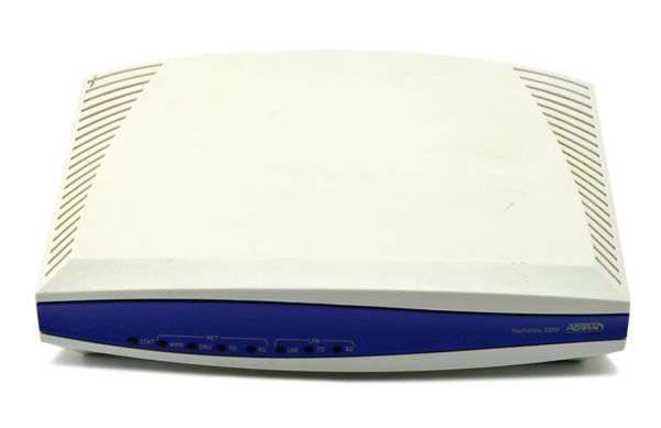 NV3200 Adtran NetVanta 3000 Series 1 x Port 10/100Base-TX Router
