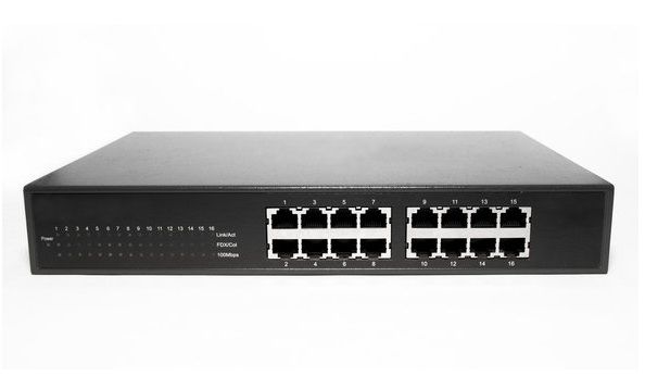 P2161NP Dell PowerConnect 2216 16 x Ports 10/100Base-T Layer 2 Unmanaged 1U Rack-mountable Fast Ethernet network Switch