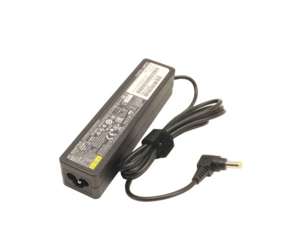 S26391-F1246-L509 Fujitsu Slim Ac Adapter 3 Wire 19v 65w Without Mains Cable