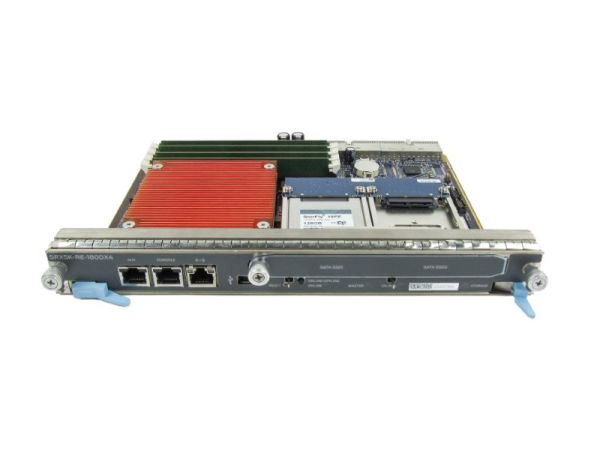 SRX5K-RE-1800X4-BB Juniper SRX5K Route Engine, 1.8Ghz quad-core Xeon, 16GB DRAM, 128GB SSD, Included in base